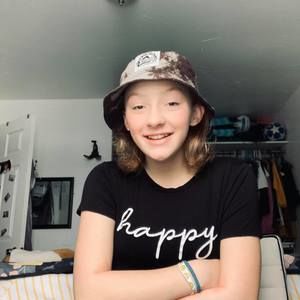 Meet your Posher, Ella